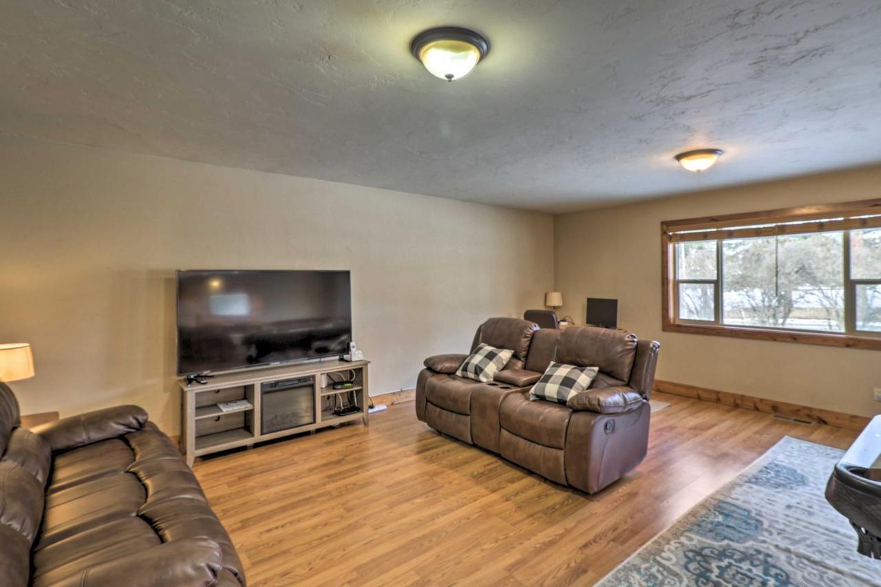 Columbia Falls Private Retreat Pool Table And Deck! エクステリア 写真