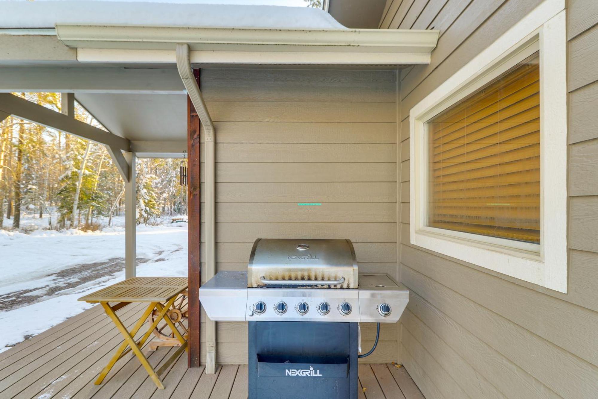 Columbia Falls Private Retreat Pool Table And Deck! エクステリア 写真