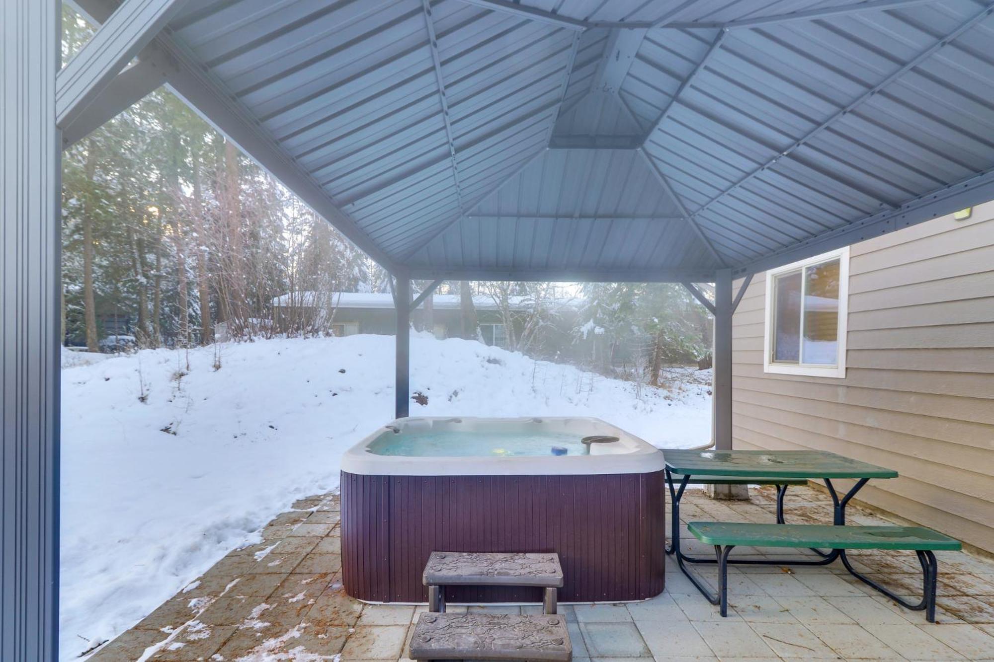 Columbia Falls Private Retreat Pool Table And Deck! エクステリア 写真
