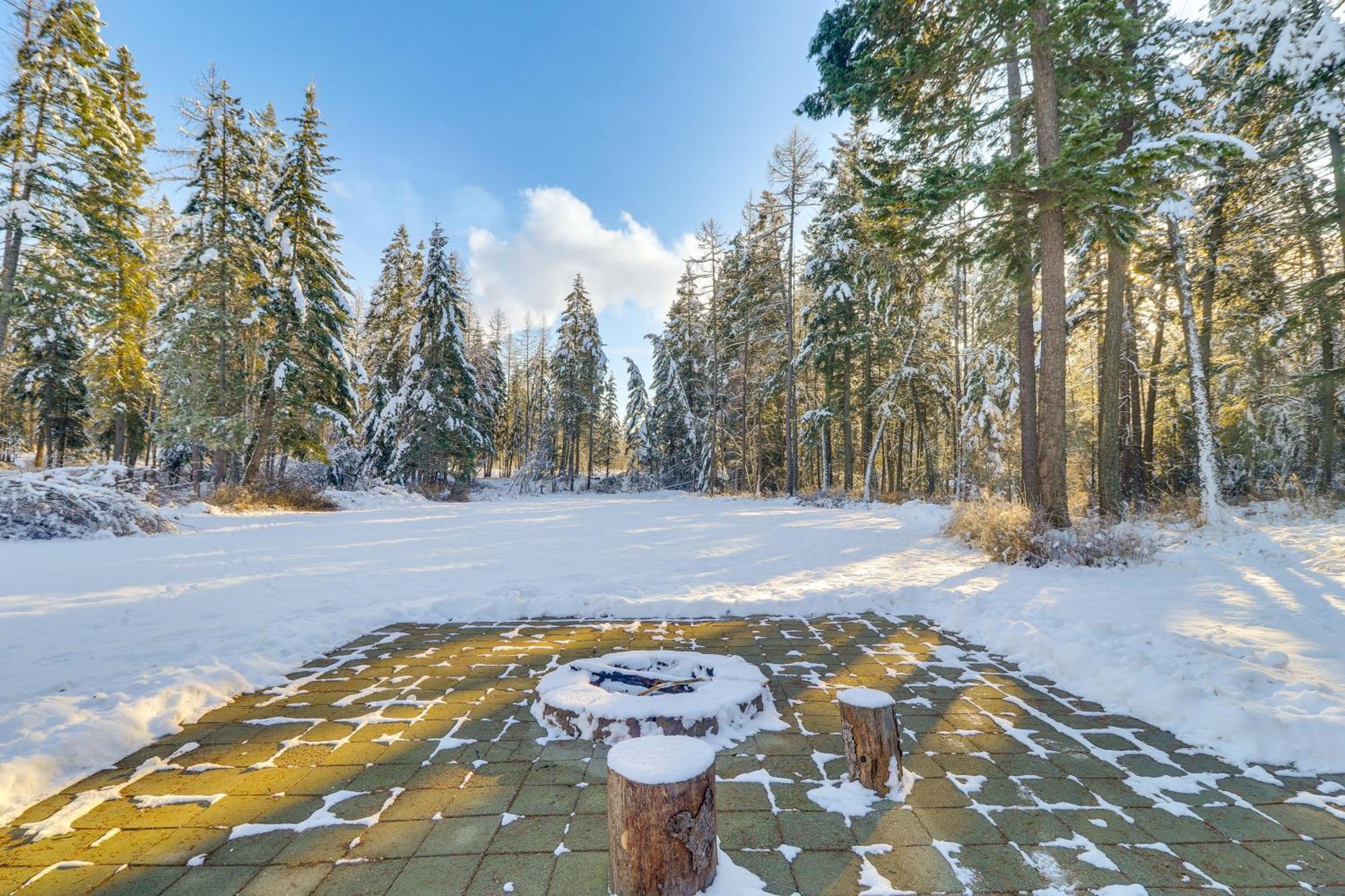 Columbia Falls Private Retreat Pool Table And Deck! エクステリア 写真